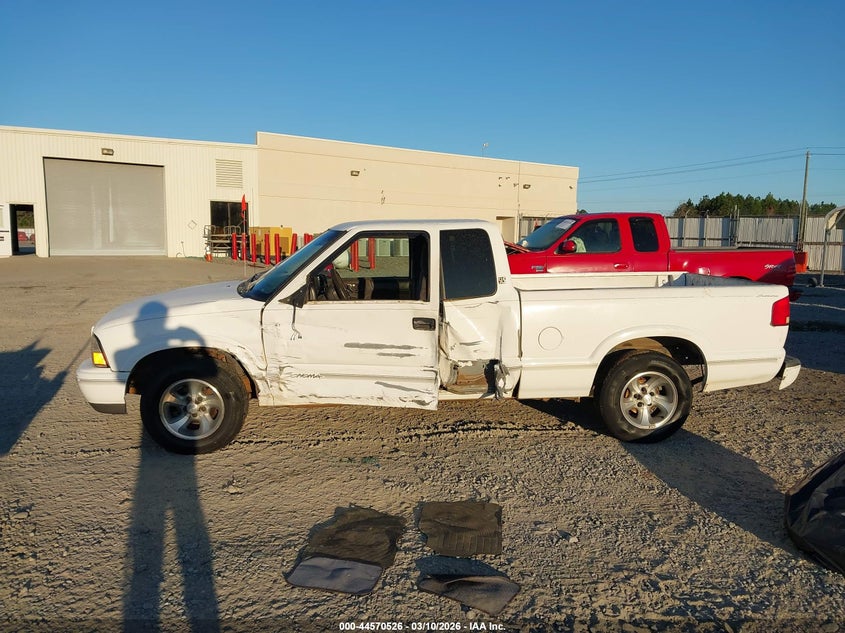 1998 GMC Sonoma Sls VIN: 1GTCS1941W8539157 Lot: 44570526