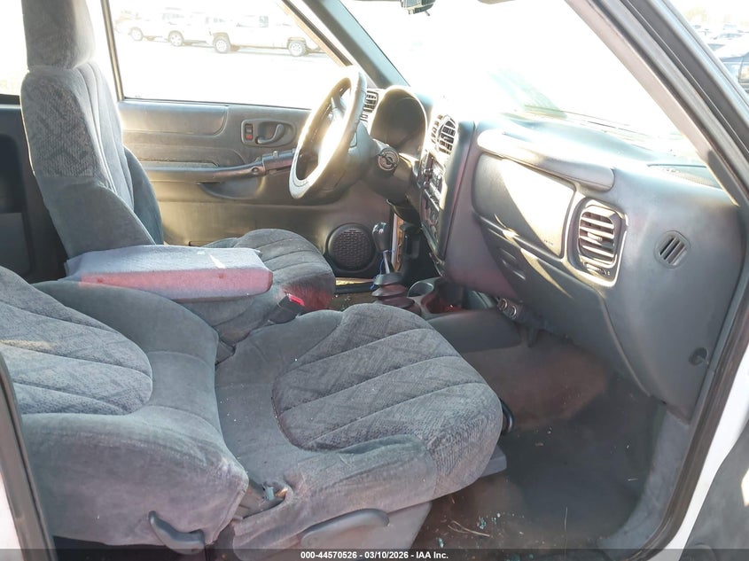 1998 GMC Sonoma Sls VIN: 1GTCS1941W8539157 Lot: 44570526