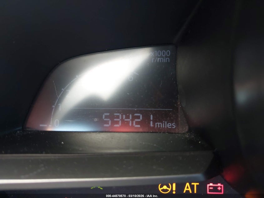 VIN 3MYDLBYV2KY517671 2019 TOYOTA YARIS LE