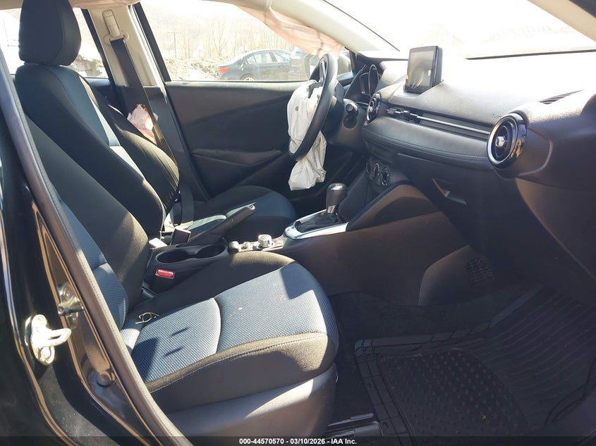 2019 Toyota Yaris Le