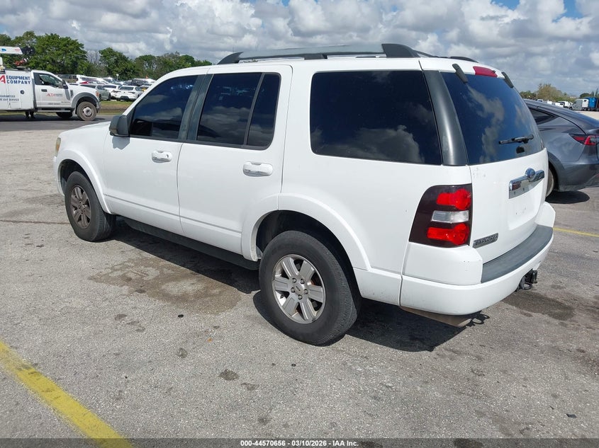 2010 Ford Explorer Xlt