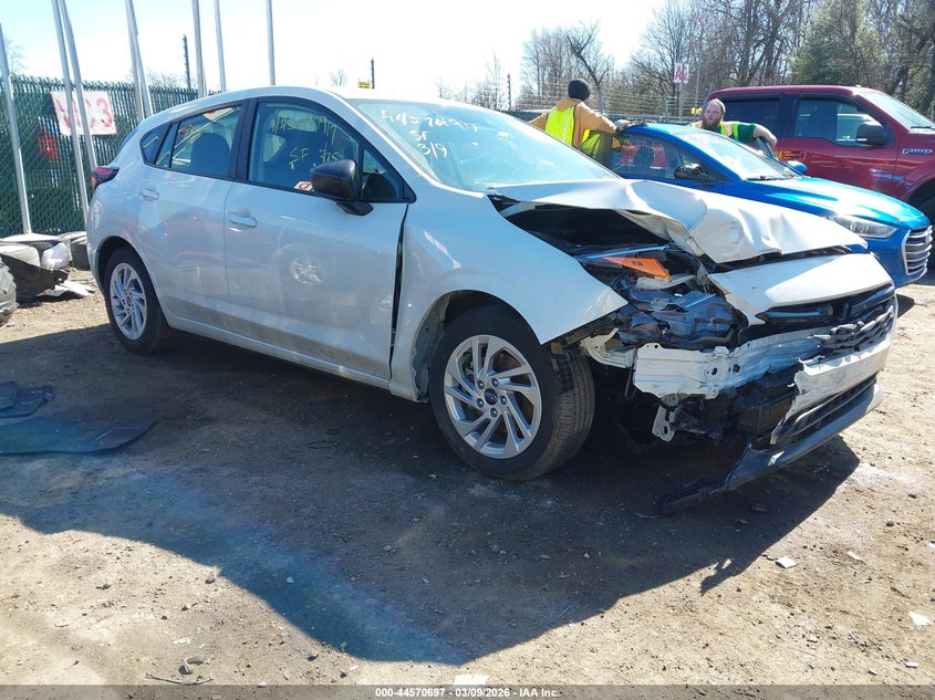 SUBARU IMPREZA BASE 5-DOOR