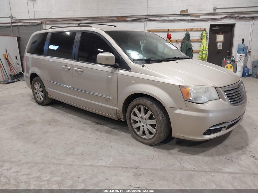 2014 Chrysler Town & Country Touring