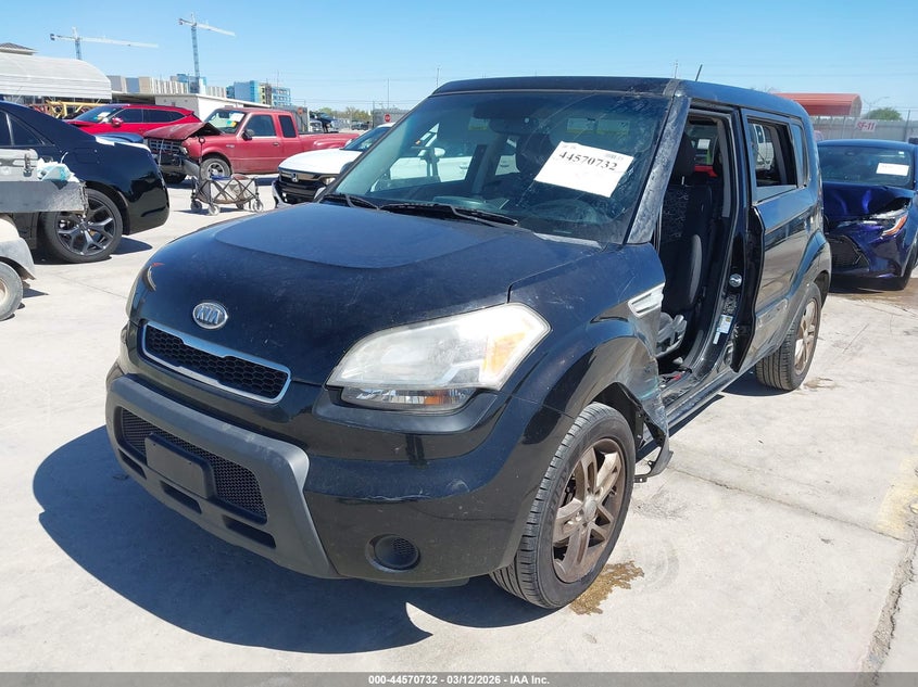 2011 Kia Soul +
