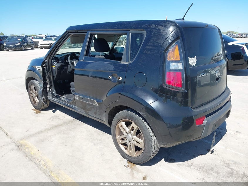 2011 Kia Soul +