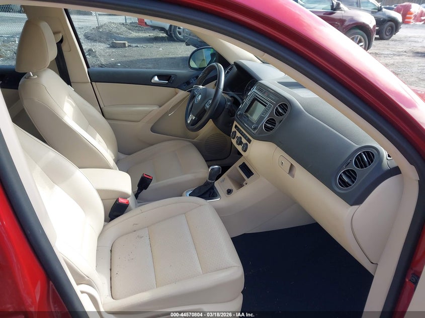 2016 Volkswagen Tiguan S