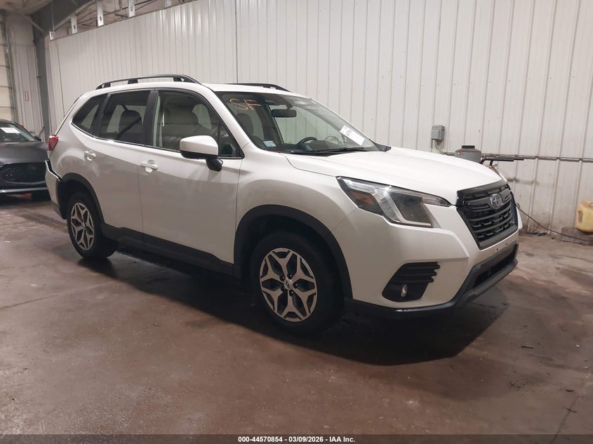 2024 Subaru Forester Premium
