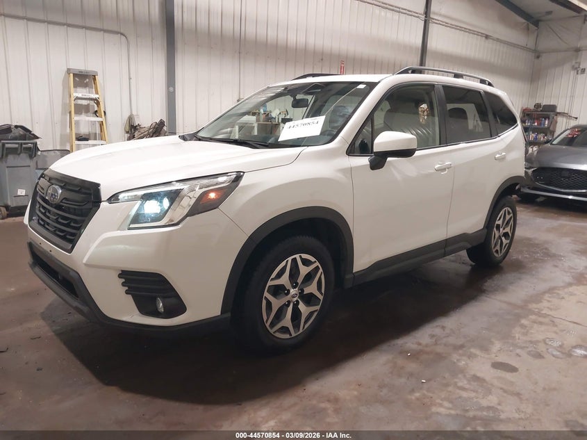 2024 Subaru Forester Premium