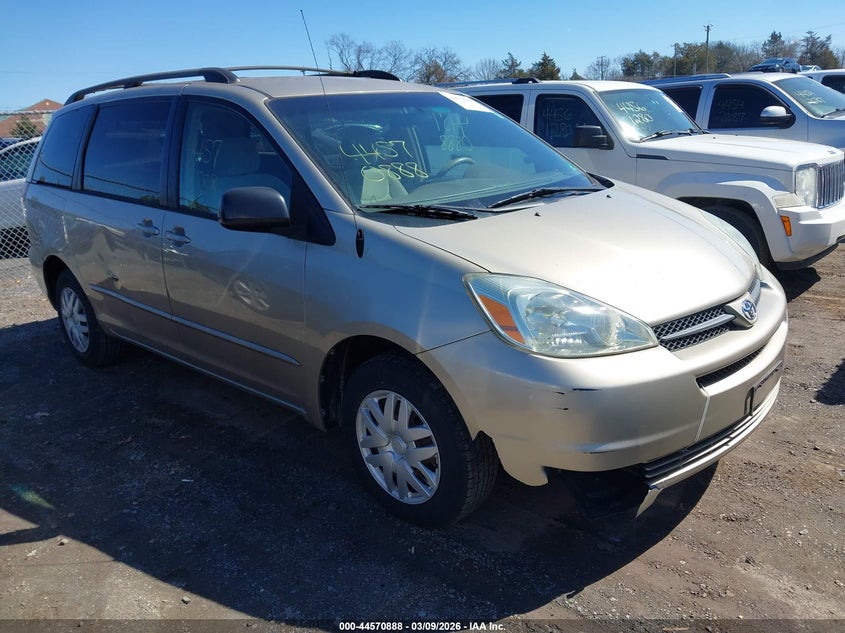 2004 Toyota Sienna Le