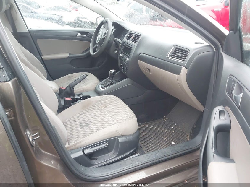 2013 Volkswagen Jetta 2.0L S