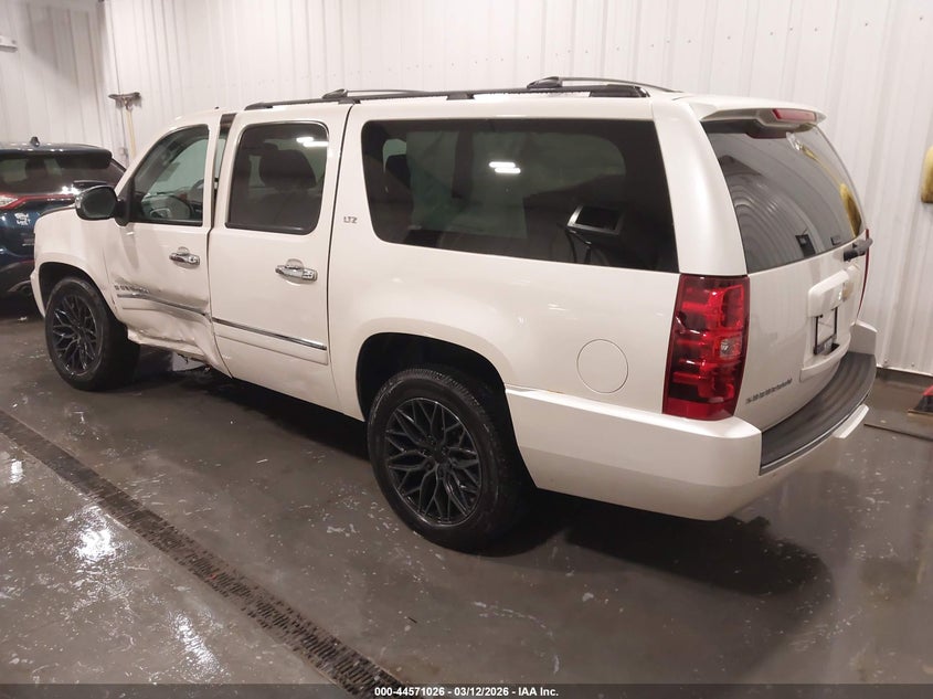 2013 Chevrolet Suburban 1500 Ltz