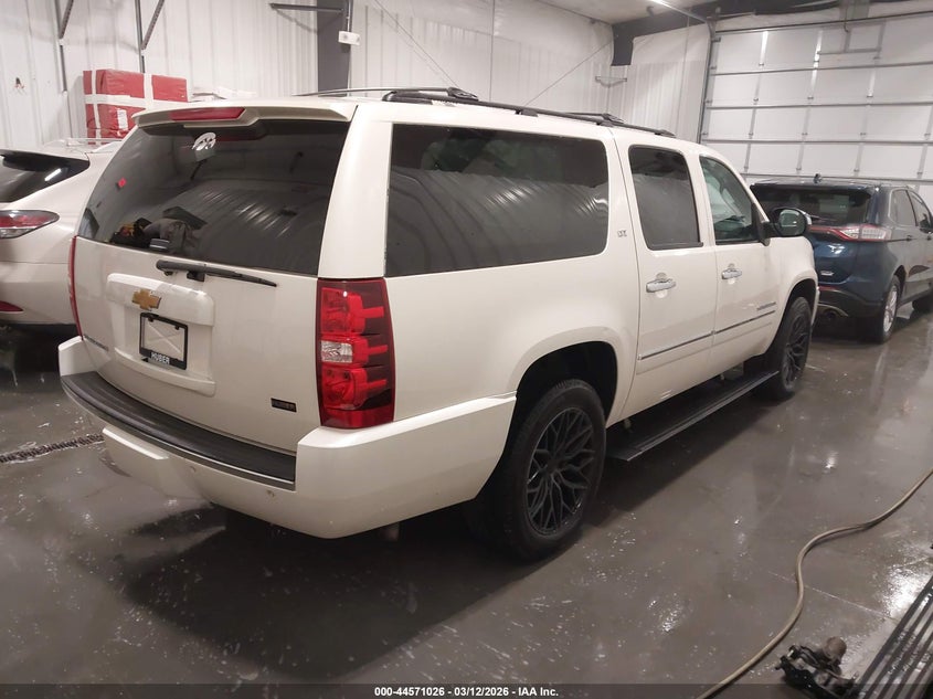 2013 Chevrolet Suburban 1500 Ltz
