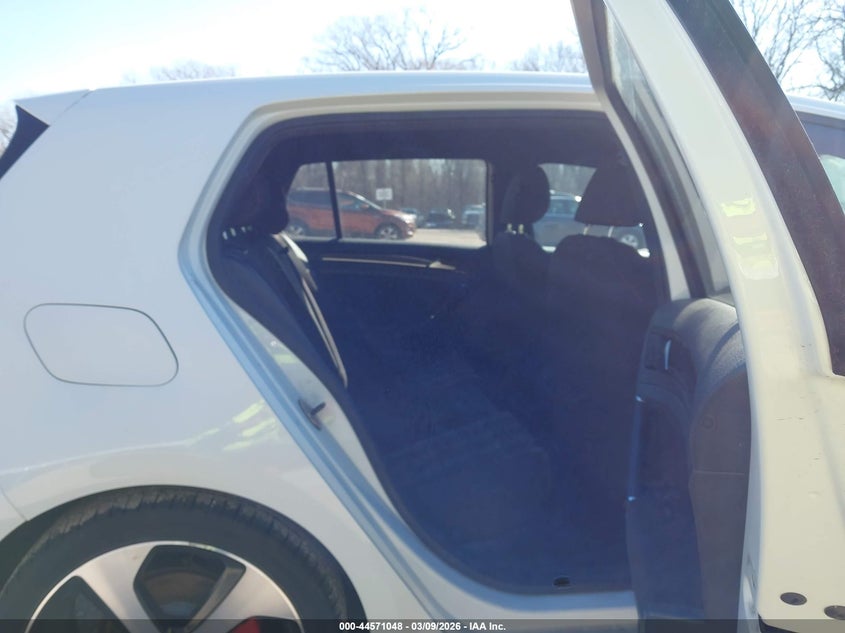 2015 Volkswagen Golf Gti 2.0T S 4-Door VIN: 3VW4T7AUXFM092143 Lot: 44571048