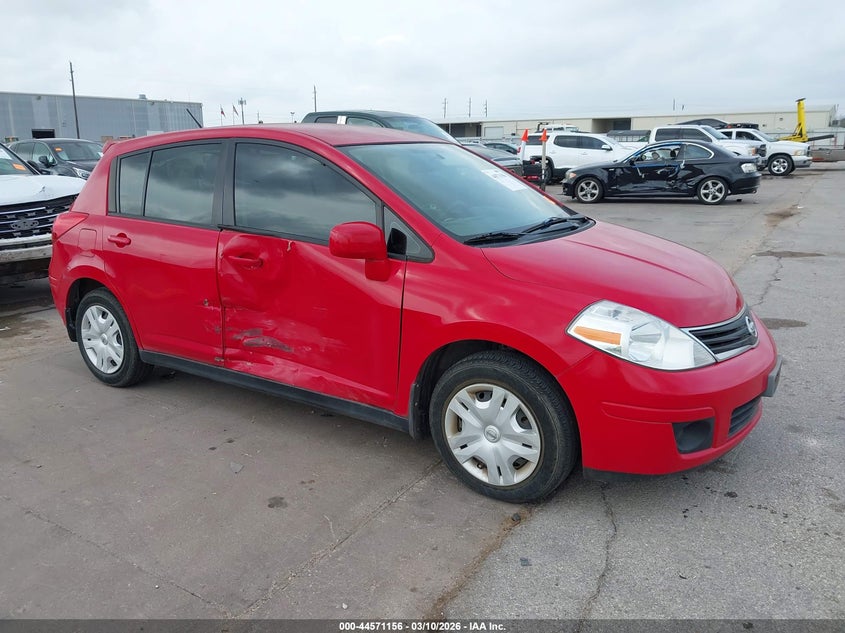2011 Nissan Versa 1.8S