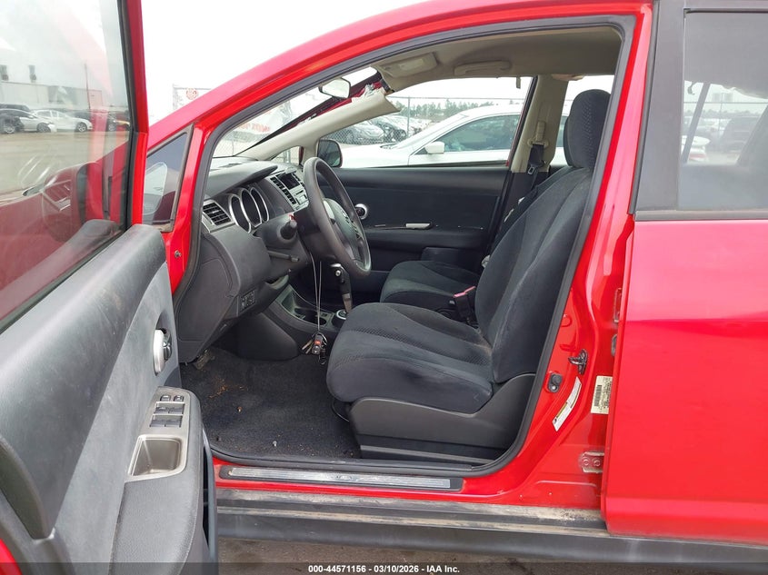 2011 Nissan Versa 1.8S