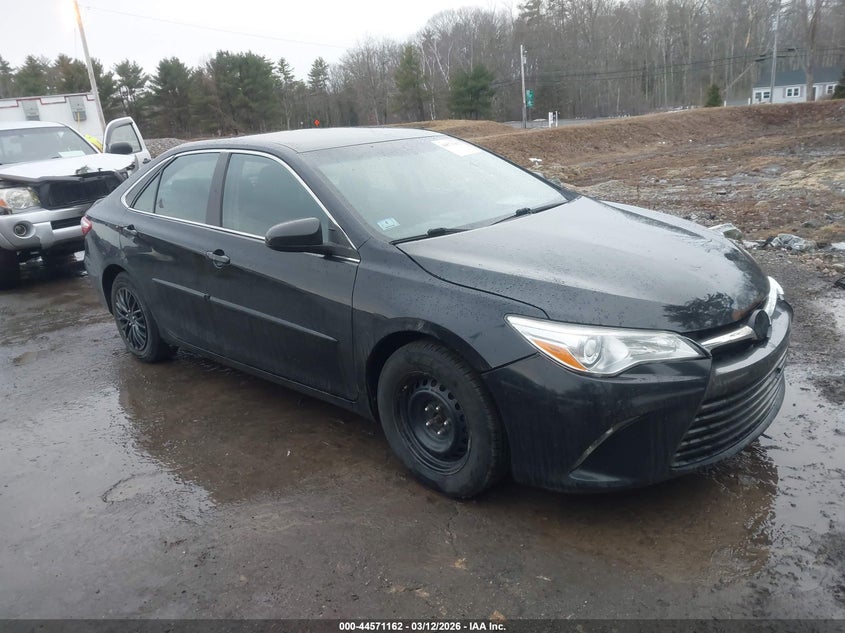 2016 Toyota Camry Le