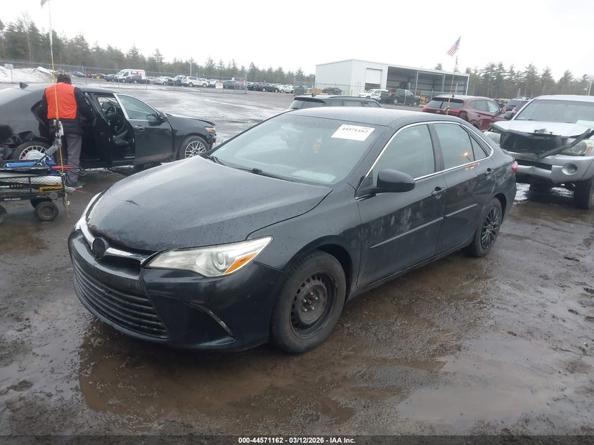 2016 Toyota Camry Le