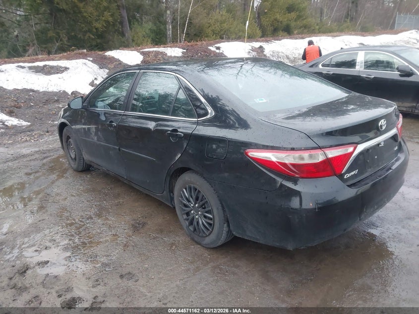 2016 Toyota Camry Le