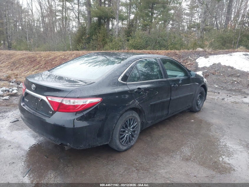 2016 Toyota Camry Le