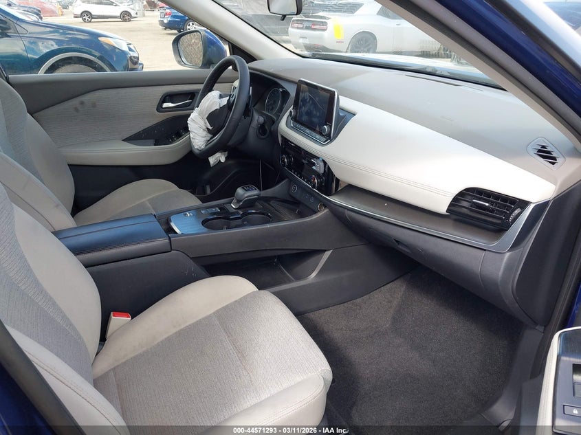 2022 Nissan Rogue Sv Fwd