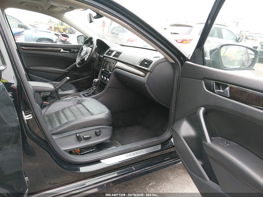 2015 Volkswagen Passat 2.0L Tdi Sel Premium