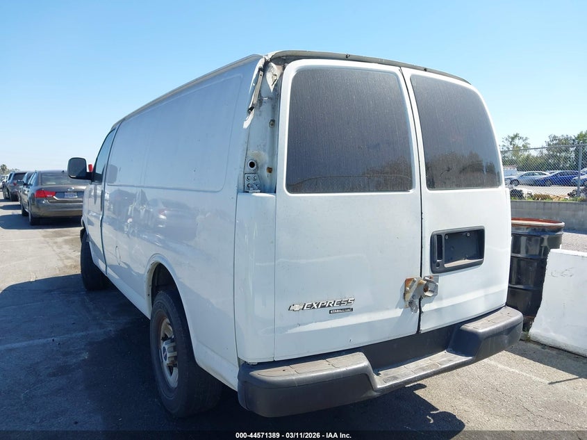 2006 GMC SAVANA WORK VAN · Photo 3