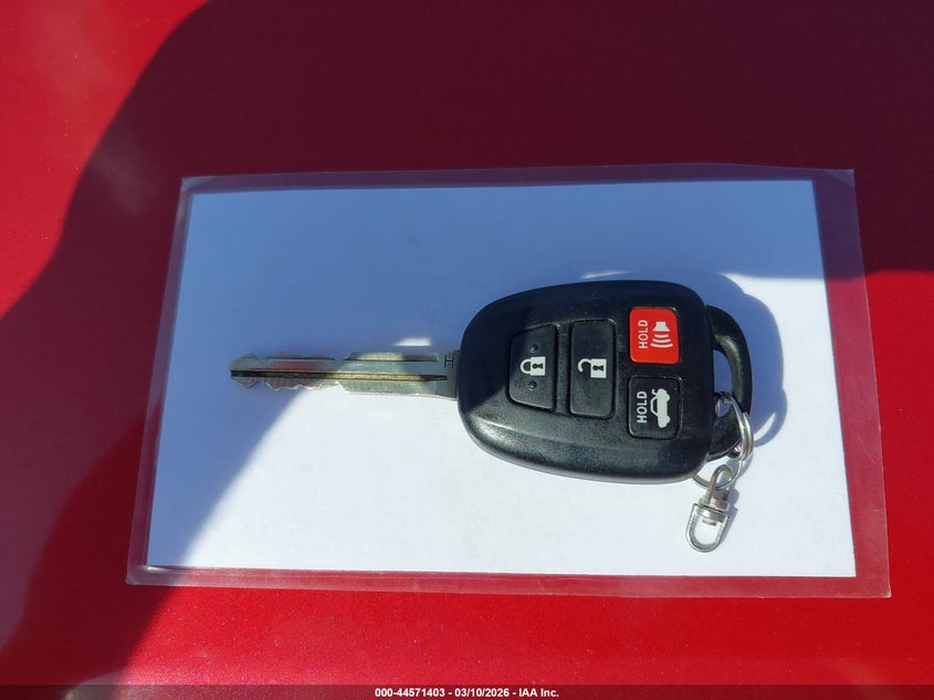 VIN 2T1BURHE9KC134371 2019 TOYOTA COROLLA SE