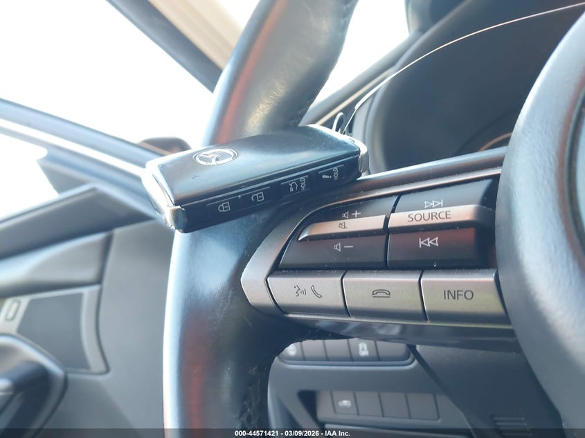 2020 Mazda Mazda3 Select Package VIN: JM1BPACL9L1171571 Lot: 44571421