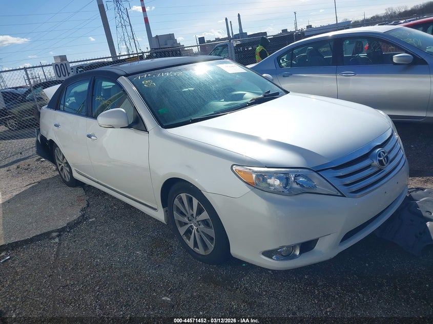 2011 TOYOTA AVALON LIMITED