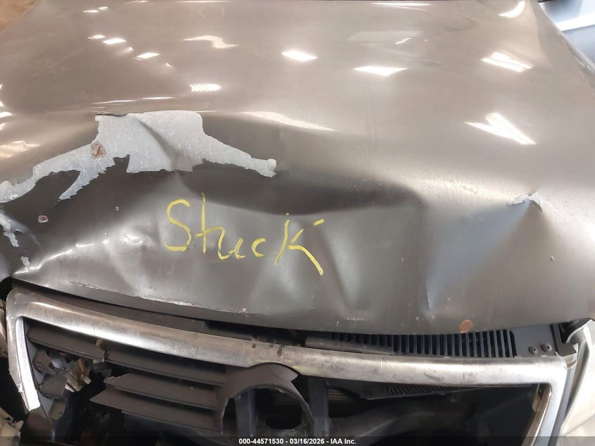 2007 Volkswagen Passat 2.0T VIN: WVWLK73C07E008120 Lot: 44571530