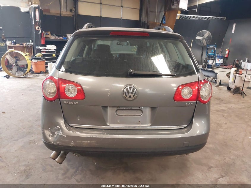 2007 Volkswagen Passat 2.0T VIN: WVWLK73C07E008120 Lot: 44571530