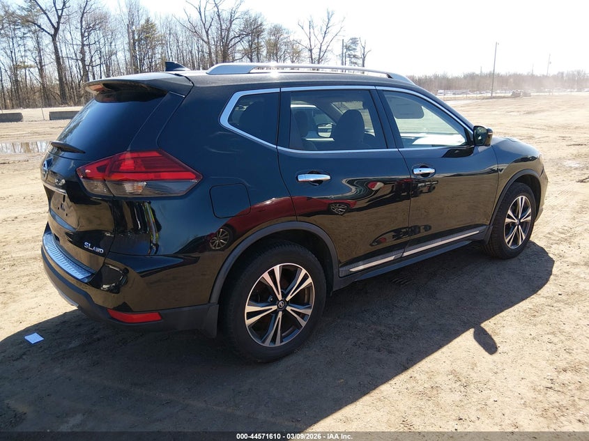2017 Nissan Rogue Sl