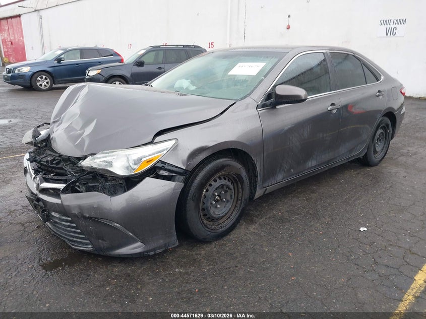 2015 Toyota Camry Le