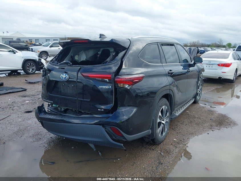 2024 Toyota Highlander Hybrid Xle