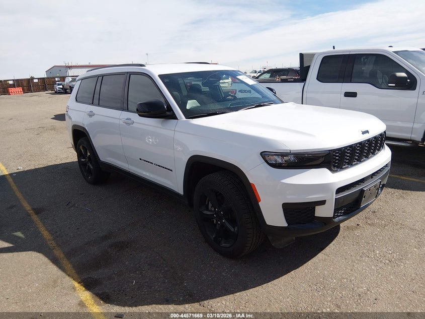 2023 Jeep Grand Cherokee L Altitude 4X4
