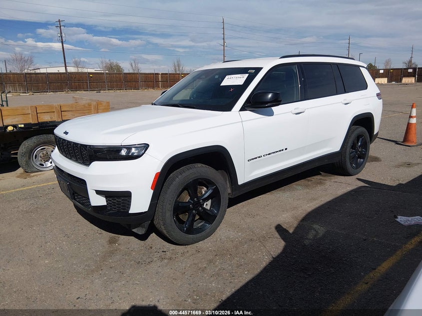 2023 Jeep Grand Cherokee L Altitude 4X4