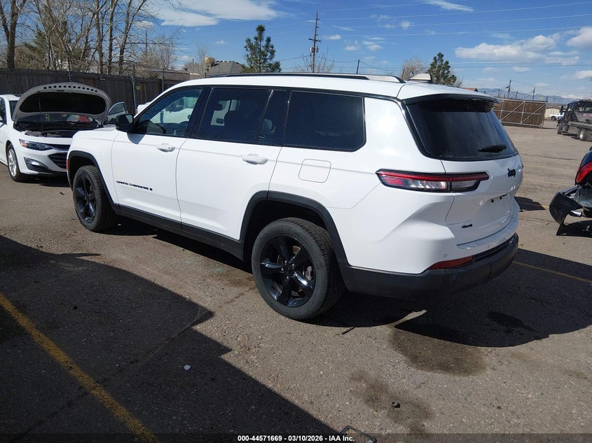 2023 Jeep Grand Cherokee L Altitude 4X4