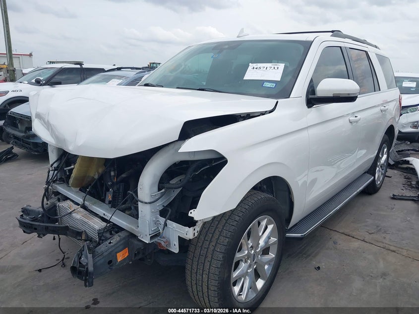 2021 Ford Expedition Xlt 1FMJU1HT7MEA58690 photo 1