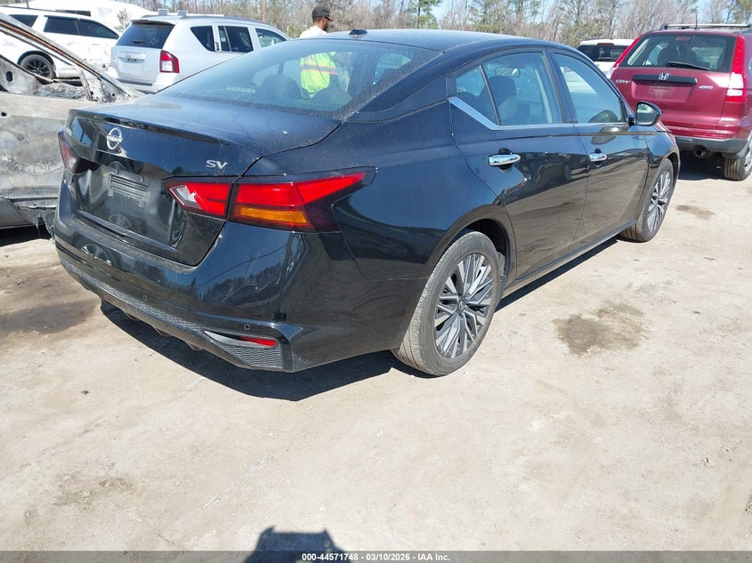 2024 Nissan Altima Sv Fwd