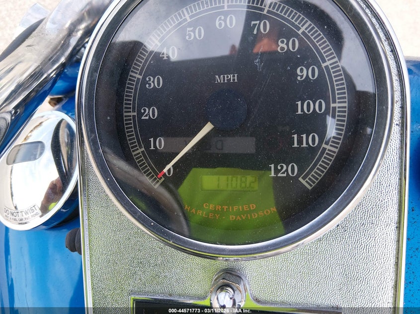 2002 Harley-Davidson Fxdwg VIN: 1HD1GEV102K404677 Lot: 44571773