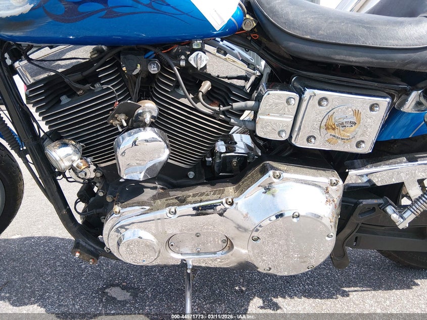 2002 Harley-Davidson Fxdwg VIN: 1HD1GEV102K404677 Lot: 44571773