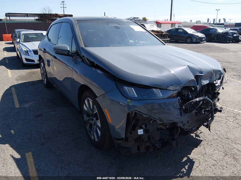 2026 BMW Ix xDrive60