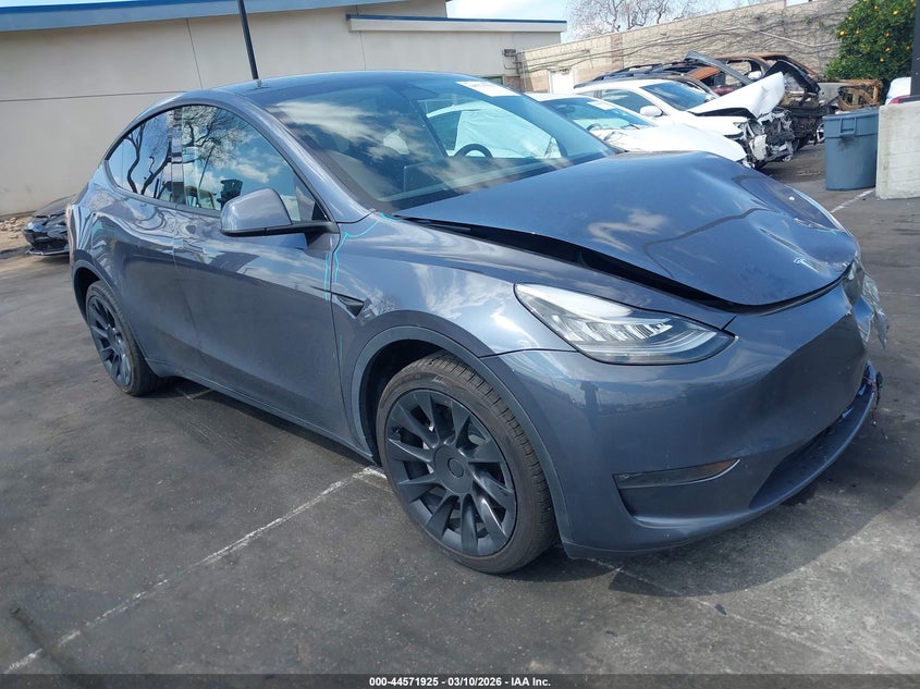 2023 Tesla Model Y Awd/Long Range Dual Motor All-Wheel Drive