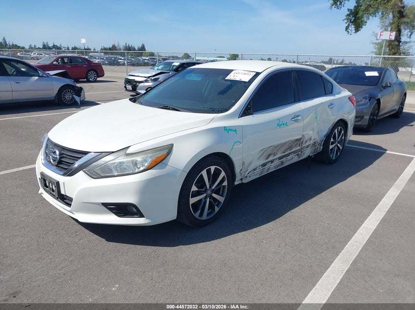 2016 Nissan Altima 2.5 Sr