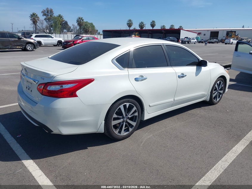 2016 Nissan Altima 2.5 Sr
