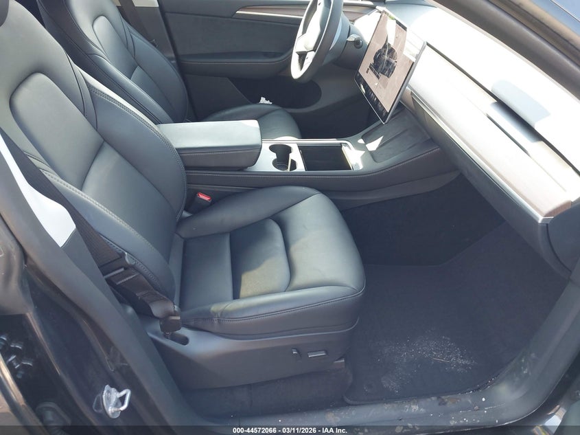 2024 Tesla Model Y Long Range Dual Motor All-Wheel Drive