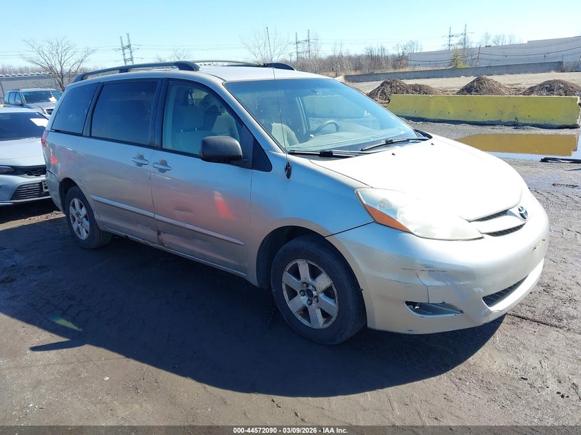 2006 Toyota Sienna Le