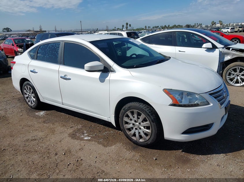 NISSAN SENTRA 2015. Lot# 44572326. VIN 3N1AB7AP5FY304574. Photo 1