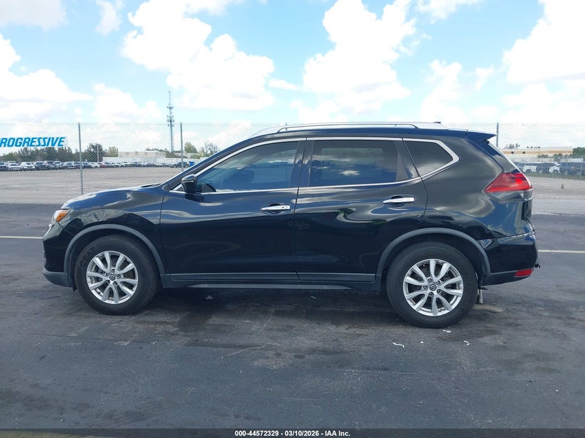 VIN KNMAT2MT9JP566517 2018 NISSAN ROGUE SV