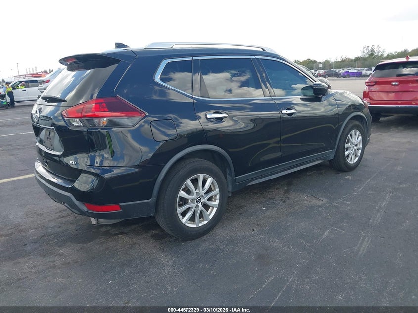 VIN KNMAT2MT9JP566517 2018 NISSAN ROGUE SV